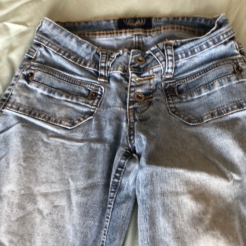 Too small - Picture 2 of 2